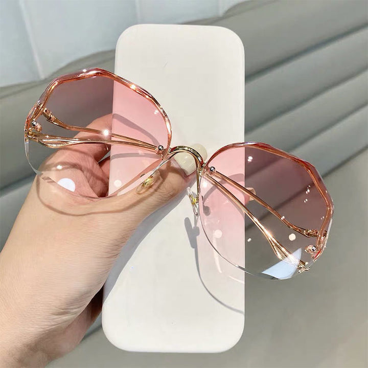 Fashion Trimmed Lens Sunglasses